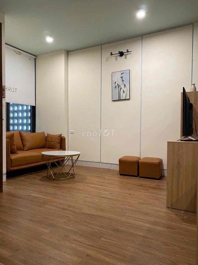 Cho thuê căn hộ chung cư 45m² tại Bồ Đề, Hà Nội