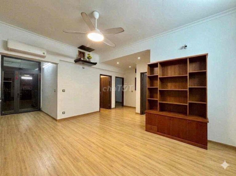 Bán căn hộ chung cư 76m² tại Hoàng Liệt, Hà Nội