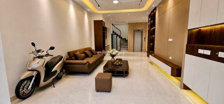 Bán nhà trong ngõ 53m² tại Việt Hưng, Hà Nội